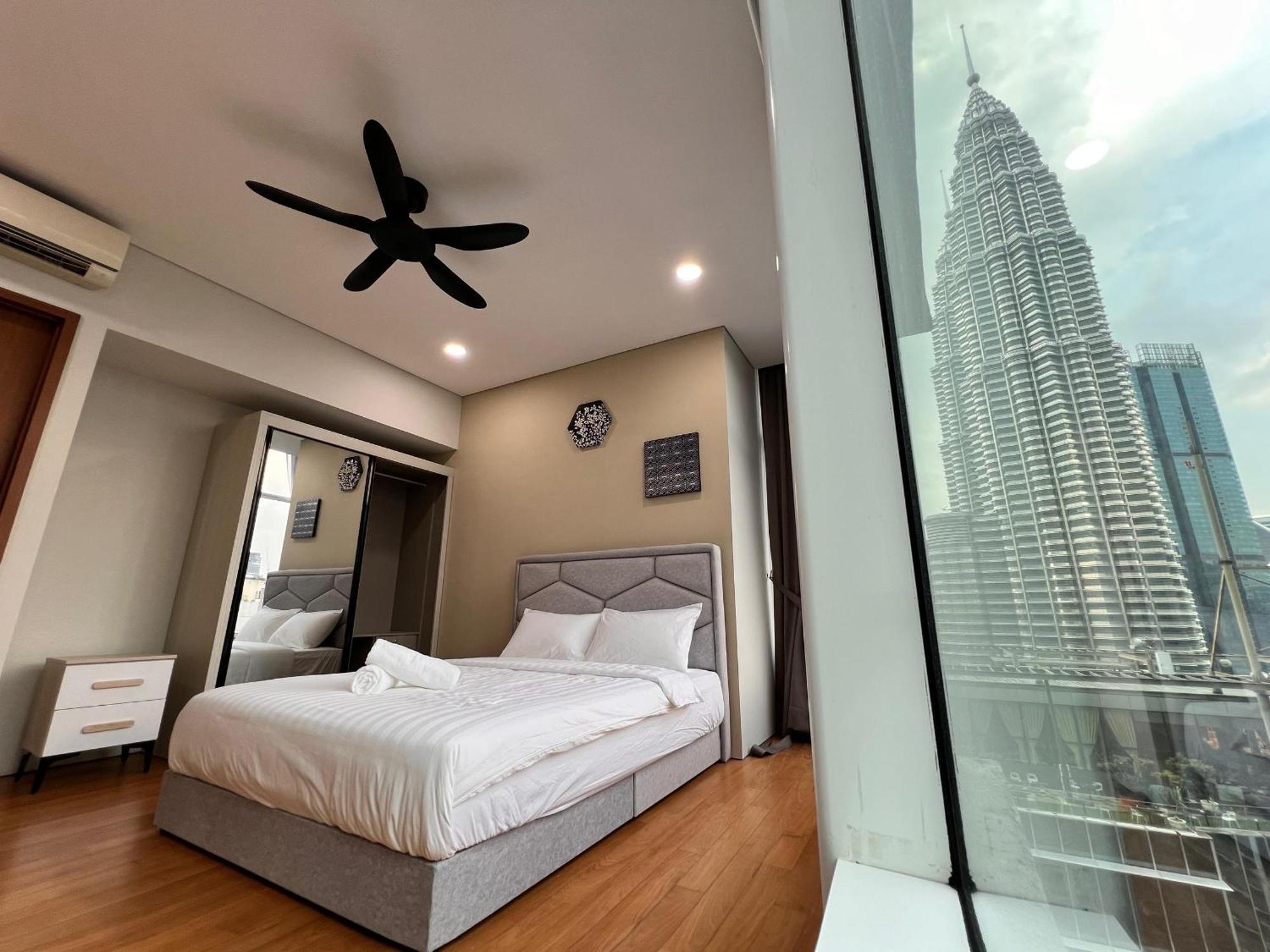 Sky Suites At Klcc By Mitstay 쿠알라룸푸르 외부 사진