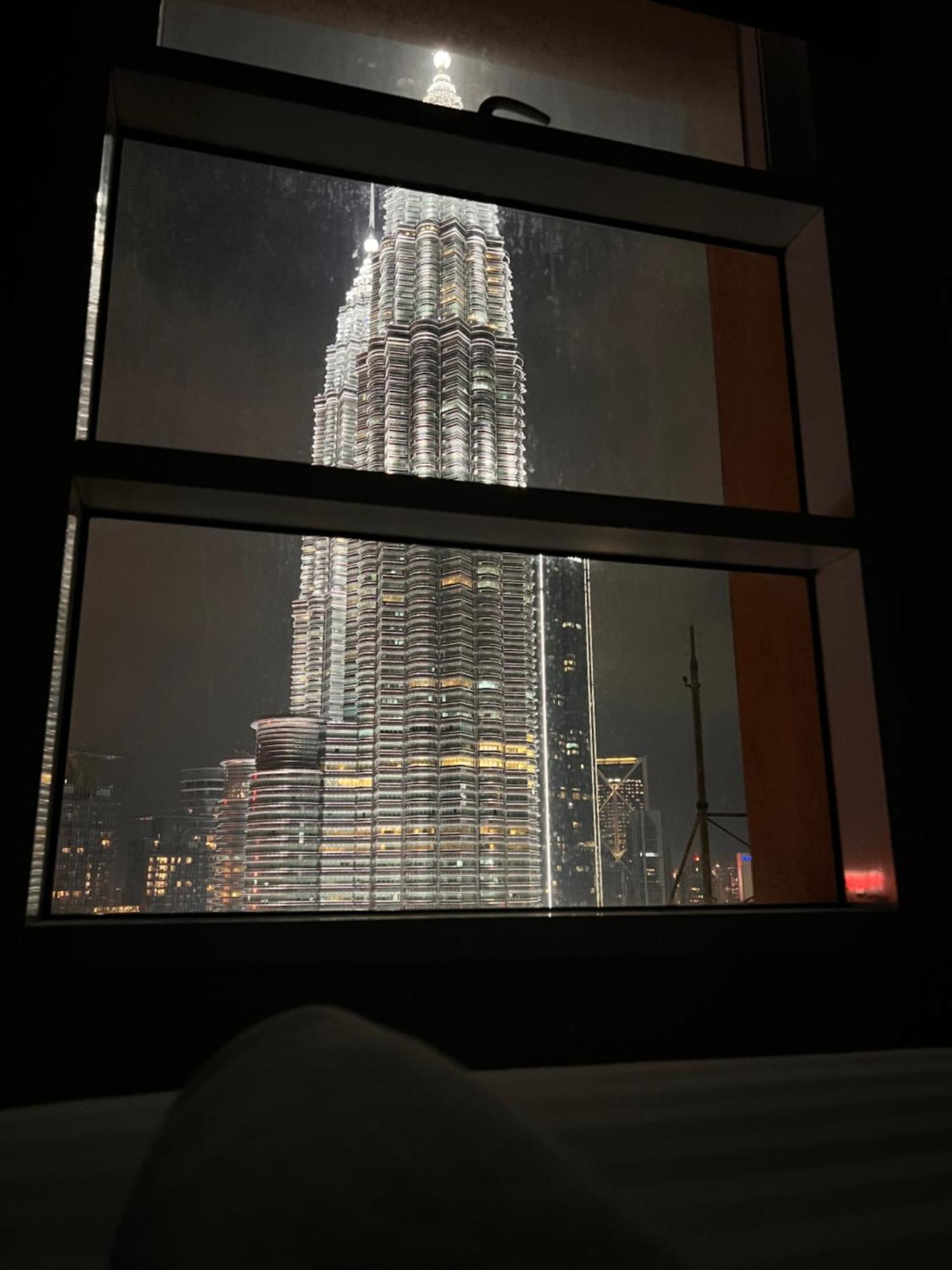 Sky Suites At Klcc By Mitstay 쿠알라룸푸르 외부 사진