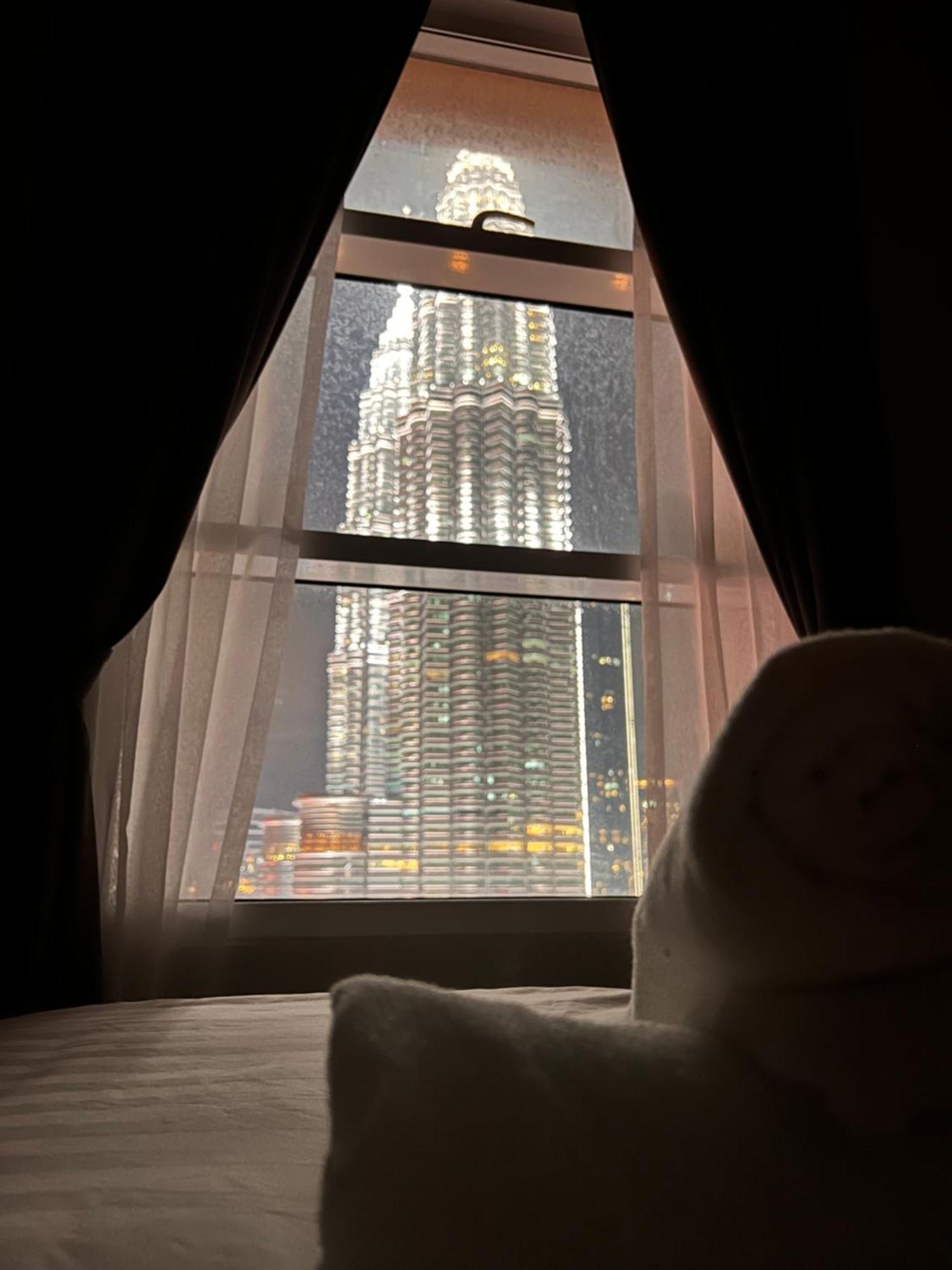 Sky Suites At Klcc By Mitstay 쿠알라룸푸르 외부 사진