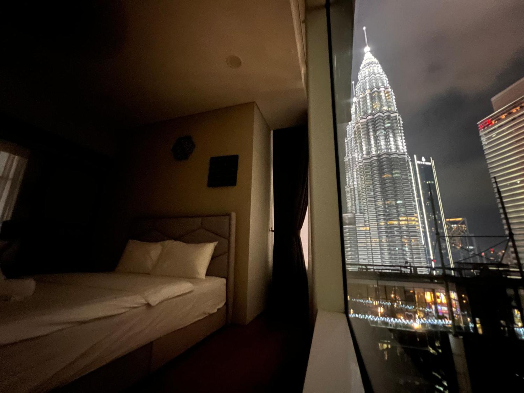 Sky Suites At Klcc By Mitstay 쿠알라룸푸르 외부 사진