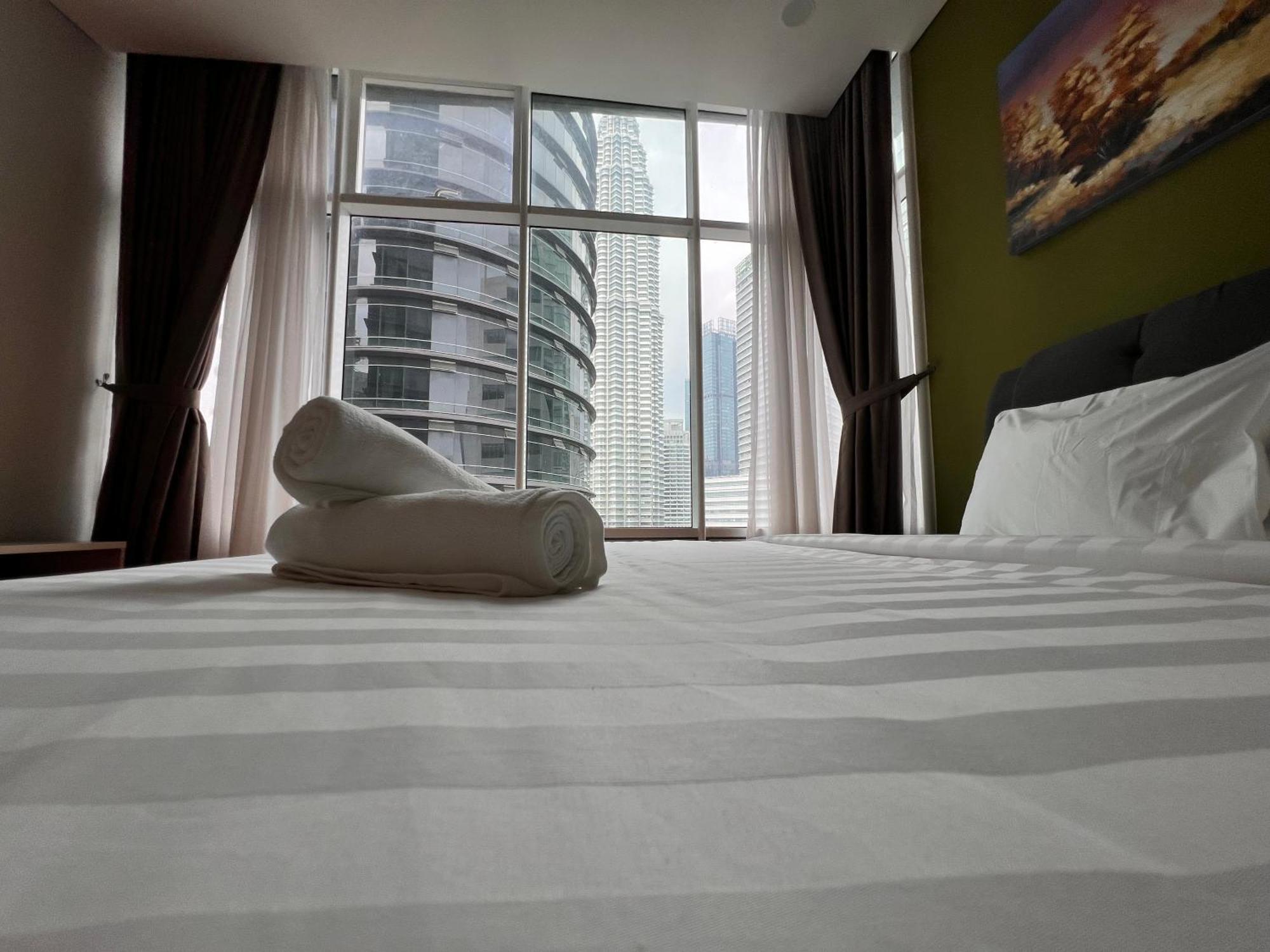 Sky Suites At Klcc By Mitstay 쿠알라룸푸르 외부 사진