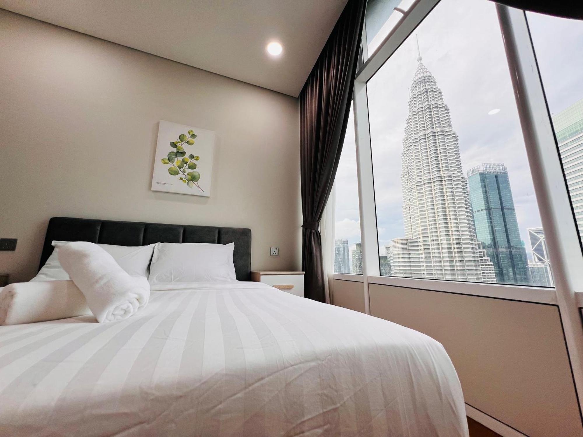 Sky Suites At Klcc By Mitstay 쿠알라룸푸르 외부 사진