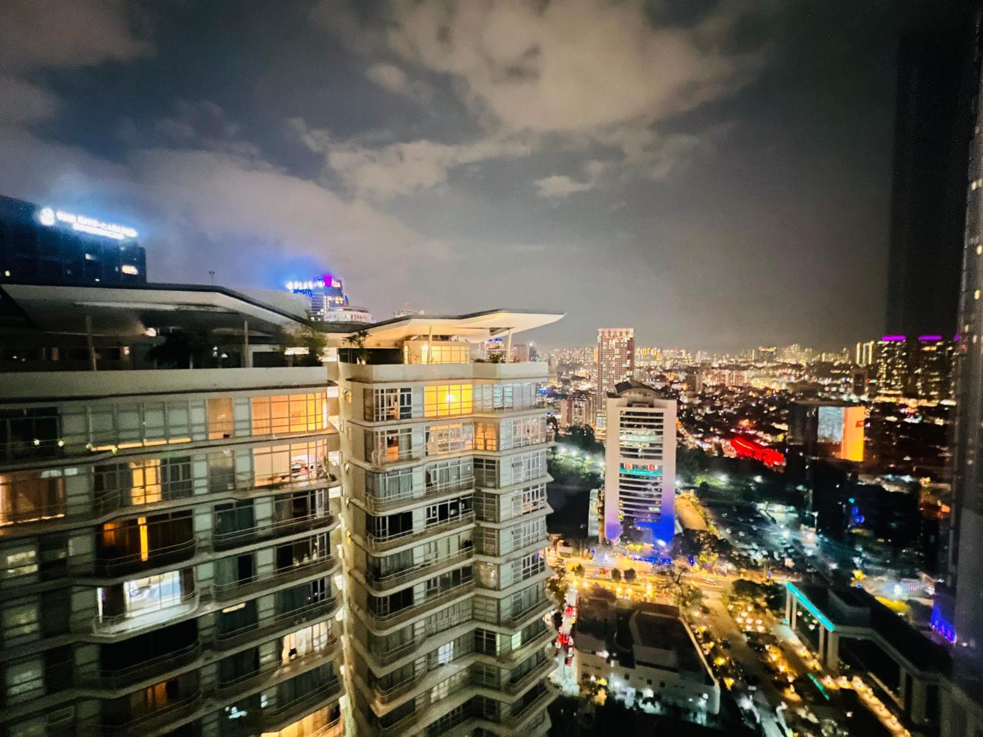 Sky Suites At Klcc By Mitstay 쿠알라룸푸르 외부 사진